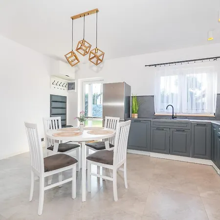 Letniskowe Maks Semesterbostad Bobolin