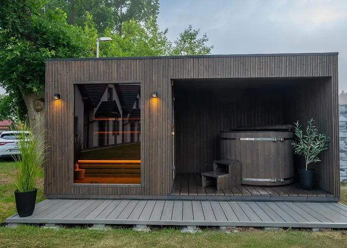 Letniskowe Maks Дом отдыха *